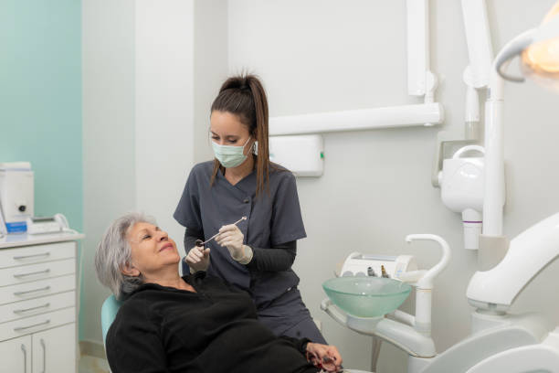 Best Dentist Open Late Near Me  in Glenvar Heights, FL